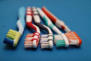 Image of 5 tooth brushes